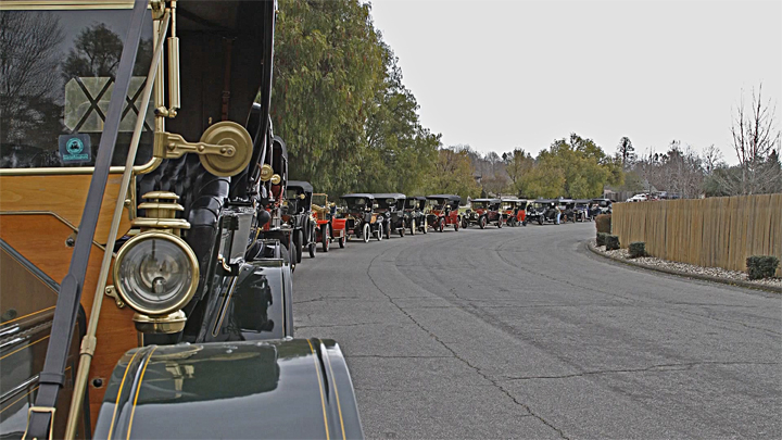 VideoStill Horseless Carriages_720p.jpg